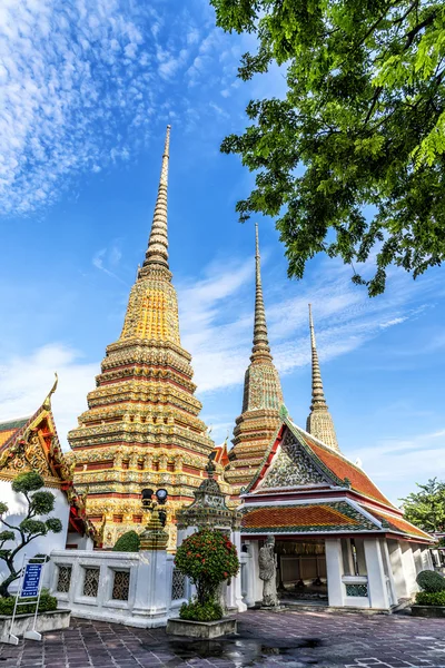 Wat pho es el hermoso templo en Bangkok, Tailandia . —  Fotos de Stock