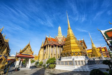 Wat Phra Kaew, Zümrüt Buddha Tapınağı Mavi gökyüzü