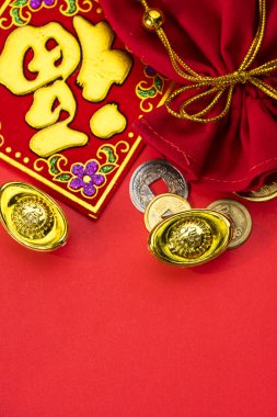 Chinese new year decorations and Auspicious ornaments on red bac