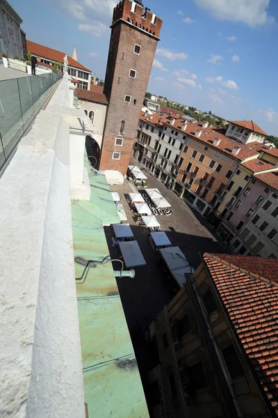 Vicenza, medeltida torn kallas tornet plåga — Stockfoto