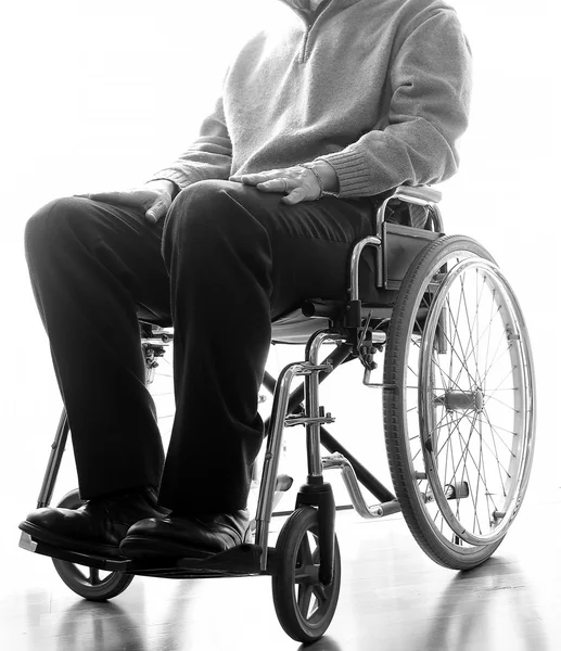 Szobai kerekesszék fogyatékkal élők idősek — Stock Fotó