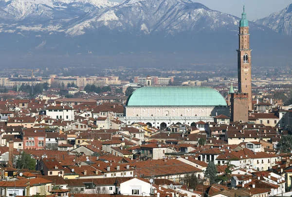 Vicenza, Italia, oraș cu faimoasa Bazilica Palladiana și — Fotografie, imagine de stoc