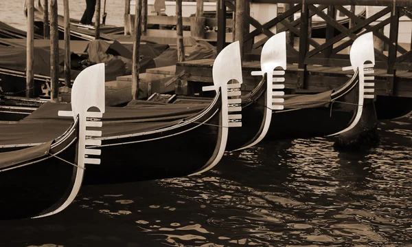 Четыре гондолы в Венеции Италия — стоковое фото