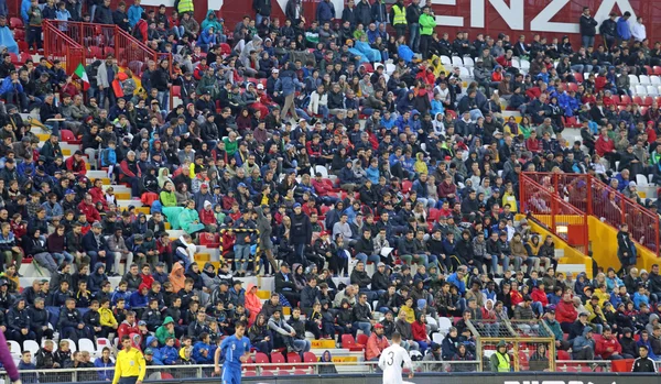 VICENZA, ITALIA - 13 de octubre de 2015: Campeonato de la UEFA Sub-21 Qu —  Fotos de Stock