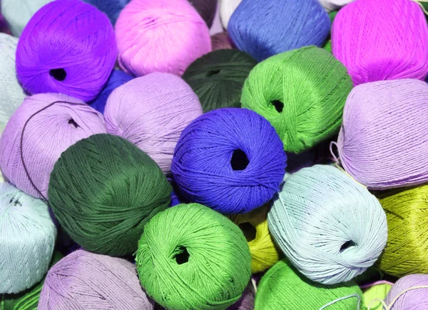 Heap of many balls of soft soft wool for sale in the wholesaler' — Stock fotografie