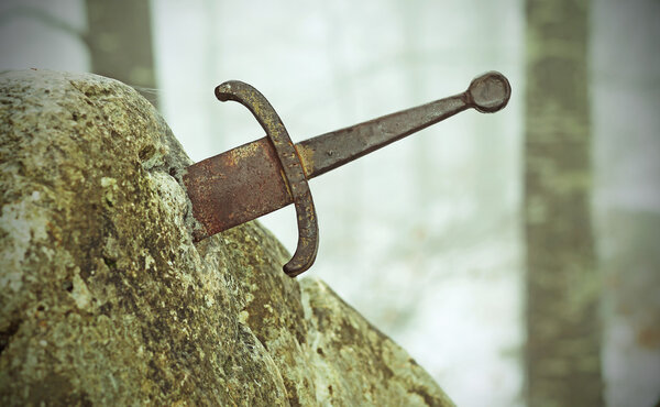 Легендарный меч Экскалибура в камень в середине fo
