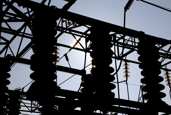 Desconectores con efecto retroiluminado en la central eléctrica para el pr —  Fotos de Stock