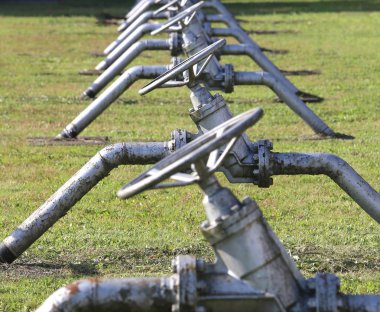 gate valfleri kapatın veya doğal gaz akışı stora açmak için