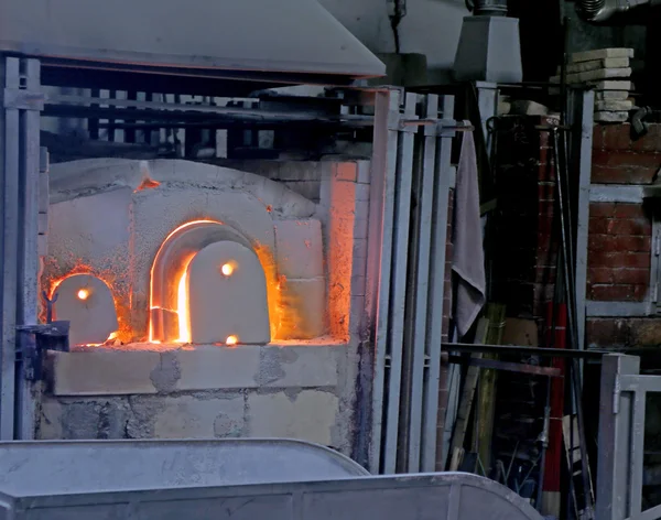 Horno de una fábrica de vidrio — Foto de Stock