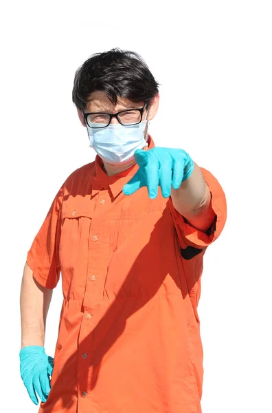 Beyaz Arka Planda Ameliyat Maskesi Yeşil Eldivenleri Olan Genç Bir — Stok fotoğraf