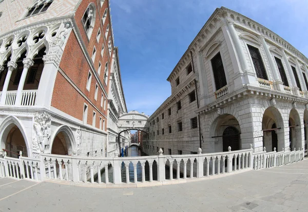 Incrível Vista Ponte Dos Suspiros Veneza Sem Turistas Devido Epidemias — Fotografia de Stock