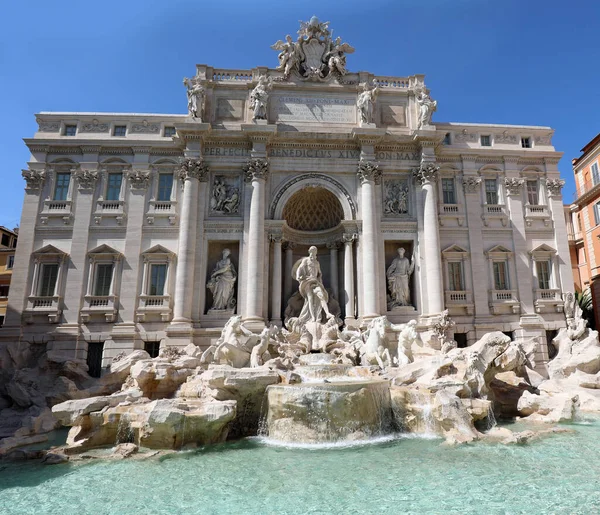 Fuente Trevi Roma Italia Sin Gente Durante Encierro —  Fotos de Stock