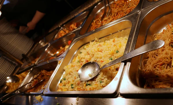 Ρύζι Και Άλλα Έτοιμα Γεύματα Ένα Ασιατικό Take Away Εστιατόριο — Φωτογραφία Αρχείου