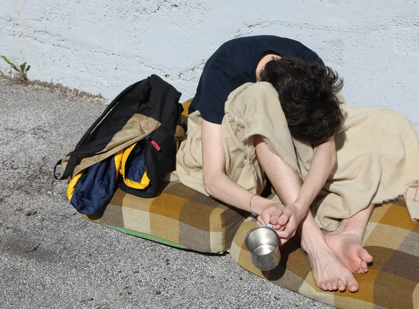 Very Poor Young Beggar While Asking Alms Passers Street Sidewalk — Stock Photo, Image