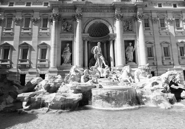 Monumento Antigo Chamado Fonte Trevi Centro Roma Com Estátua Netuno — Fotografia de Stock