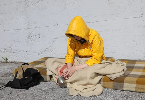 Poor Homeless Young Man Begs Alms Filthy Mattress Sidewalk — Stock Photo, Image