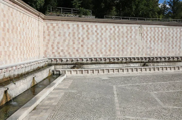 Vista Fuente Llamada Fontana Delle Cannelle Ciudad Aquila Centro Italia —  Fotos de Stock