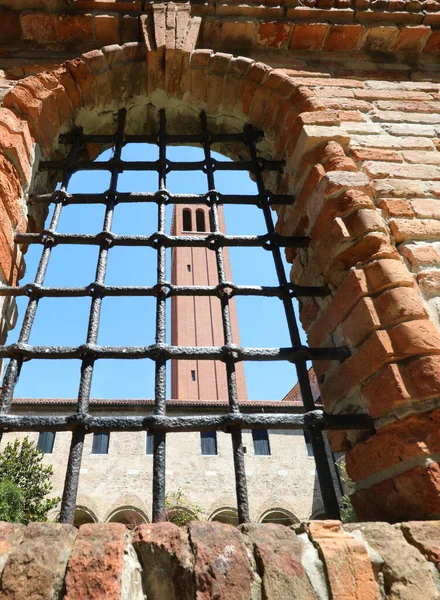 Clocher Île Santa Elena Travers Une Grille Métallique Près Venise — Photo