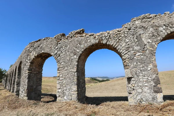 Old Arches Ancient Roman Aqueduct Used Bring Drinking Water Countryside — Stock Photo, Image