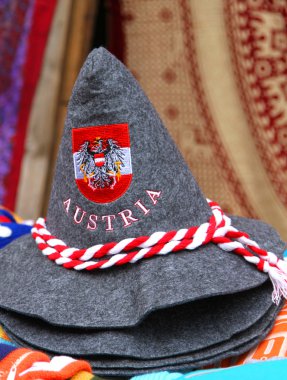 keçe şapka Avusturya bayrağı