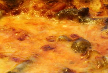 Pizza mantar ve mozzarella