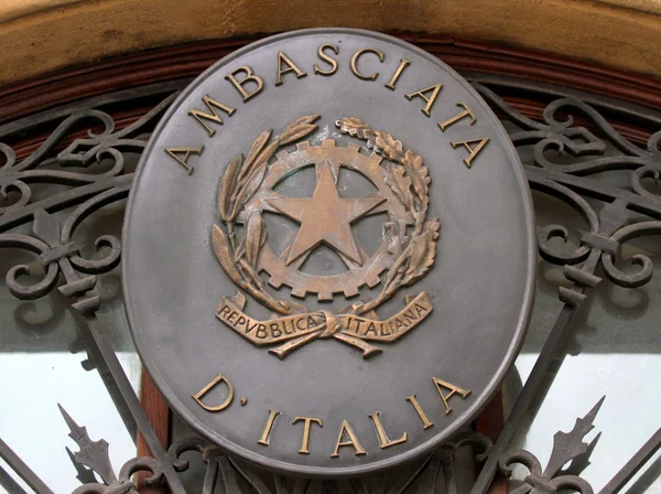 Embassy of Italy on the entry door of the offices of the Ambassa — Stock Photo, Image