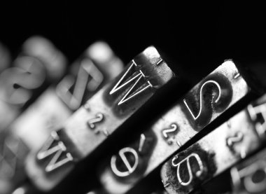 çok eski daktilo w harfi