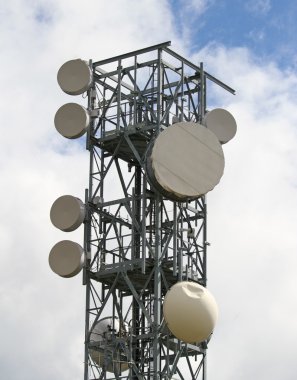 cep telefonları ile iletişim kurmak için sinyal tekrarlayıcı