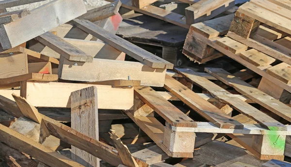 Holzpaletten leicht entzündlich — Stockfoto