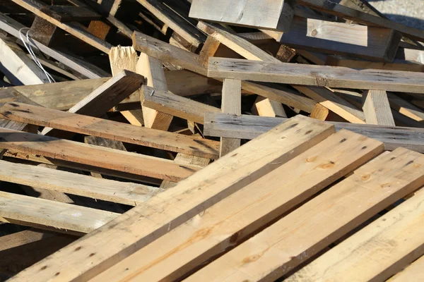 Pallet di legno altamente infiammabili — Foto Stock