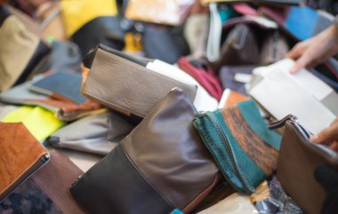 servis taleplerini ve deri Çantalar Satılık irili ufaklı