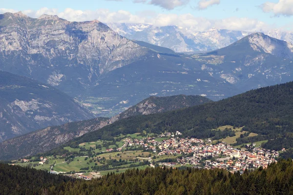 Village of FOLGARIA in among the mountains of Northern Italy — Stock Photo, Image