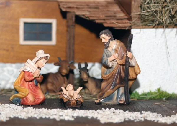 Scène de la Nativité avec la sainte famille — Photo