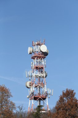 Antenler ve televizyon yayınları ve sinyalleri için radar 