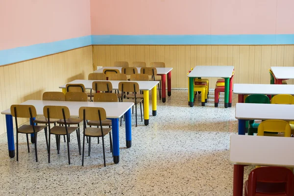 Lunchroom van het refectorium van de kleuterschool — Stockfoto