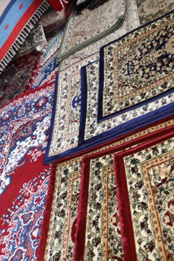 Doğu halı kilim dükkanında Satılık