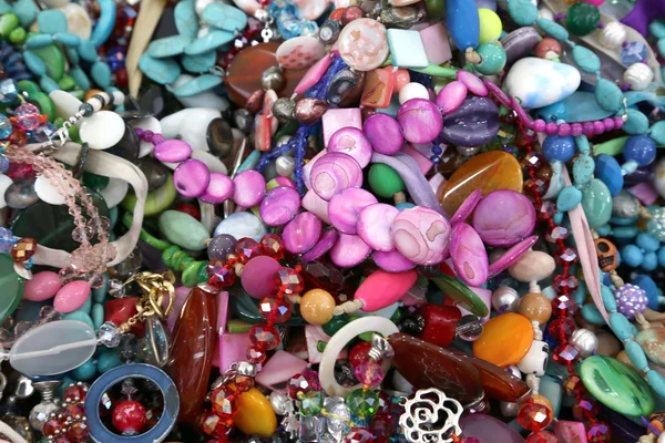 Colorful necklaces  on sale in the market stall — Stock Photo, Image