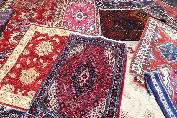 Colored carpets decorated in an islamic mosque — Stock Photo, Image