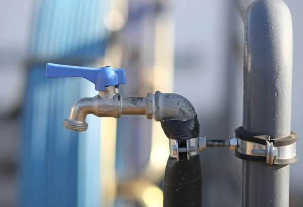 Water tap to irrigate the garden home — Stock Photo, Image