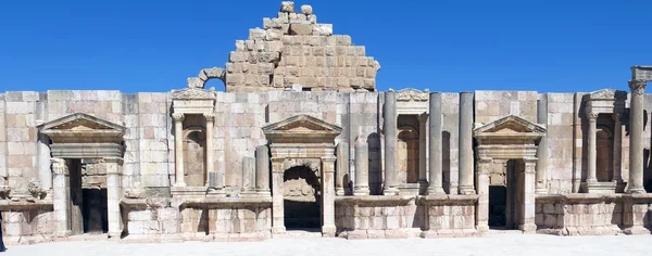 Římský chrám v městě Jerash — Stock fotografie