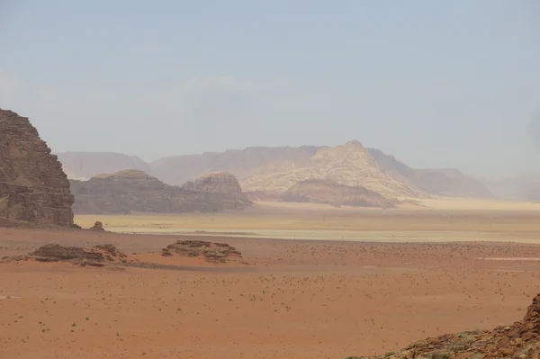 Pustynia Wadi Rum o nazwie w Jordan na Bliskim Wschodzie — Zdjęcie stockowe