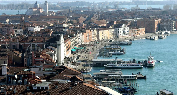 Vistas de Venecia desde el campanario de San Marcos — Foto de Stock