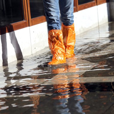gaiters yüksek gelgit Venedik olan kadın