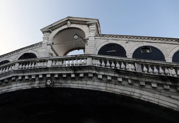 Rialto-híd Velence emberek nélkül — Stock Fotó