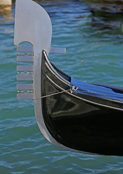 Gondol vid Canal Grande i Venedig i Italien — Stockfoto
