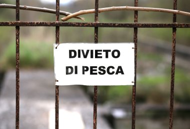 İtalya bir alanda balıkçılık yasaklanması