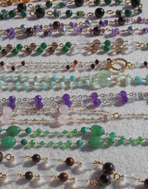 Kolye altın ve değerli taşlar, bit pazarı Satılık