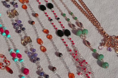 altın kolye ve bit pazarı Satılık değerli taşlar