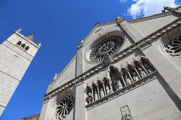 Cattedrale della città di GEMONA ricostruita dopo la terra — Foto Stock