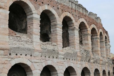 Verona'da antik Roma Arena dış duvarlar